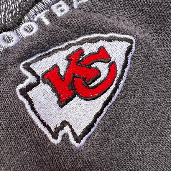 Vintage 90s Kansas City Chiefs Embroidered Lee Sports NFL Crewneck Sweatshirt - Picture 5 of 10